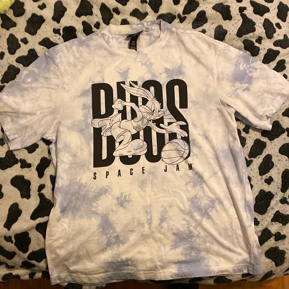 Bugs Bunny Space Jam Tshirt Size: Medium